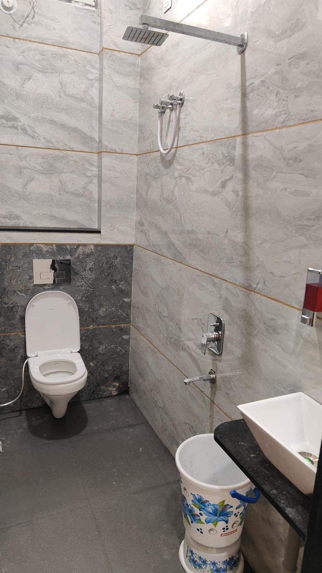 Yashomati Hotel Maheshwar Bagian luar foto